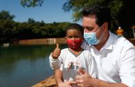 Governador Carlos Massa Ratinho Junior visita o Parque Urbano Xibiu, em Diamante do Norte. Foto: Jonathan Campos/AEN