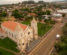 Santuários e celebrações compõem o turismo religioso do Paraná