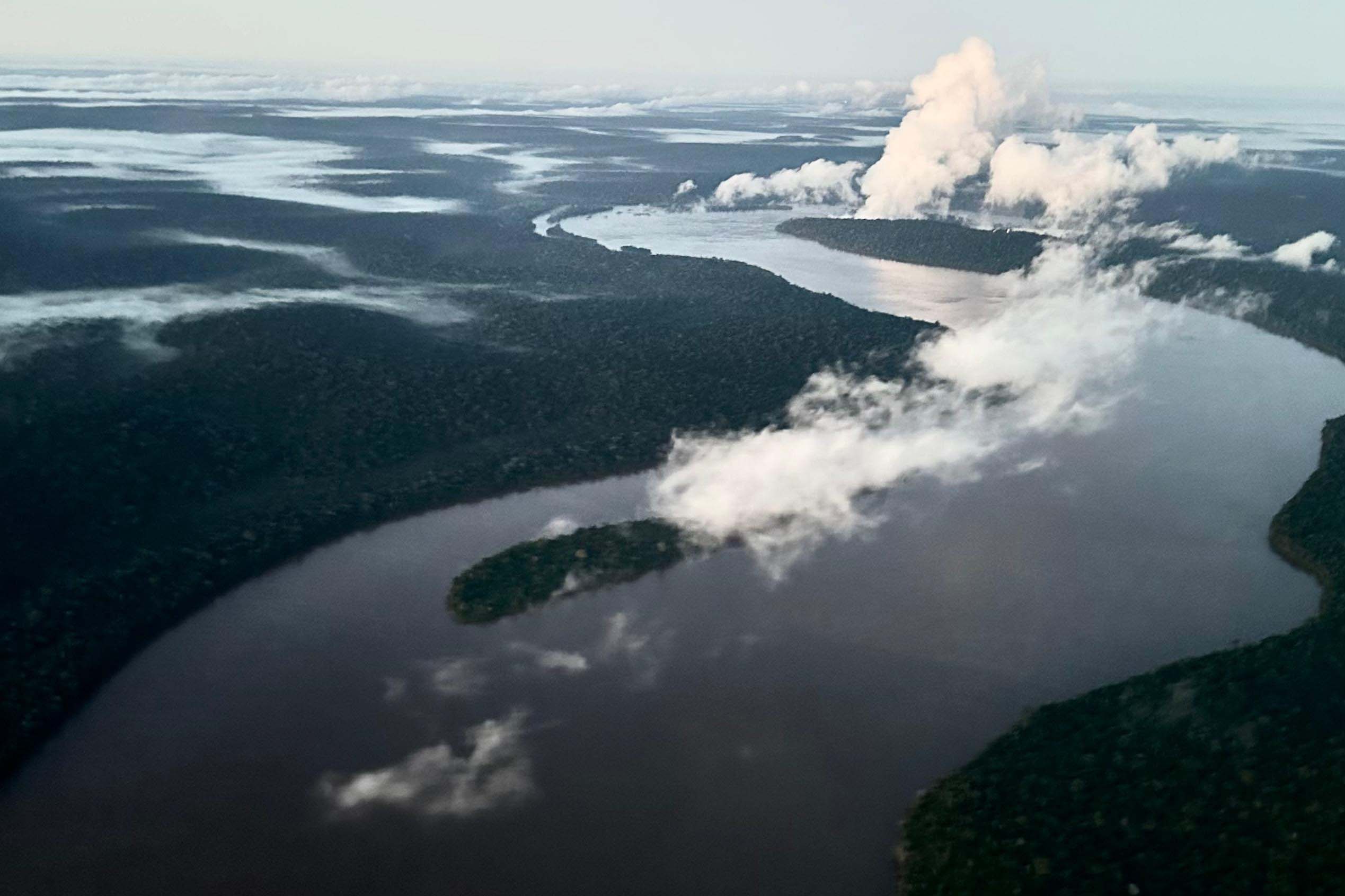 Foto aérea do Rio Iguaçu