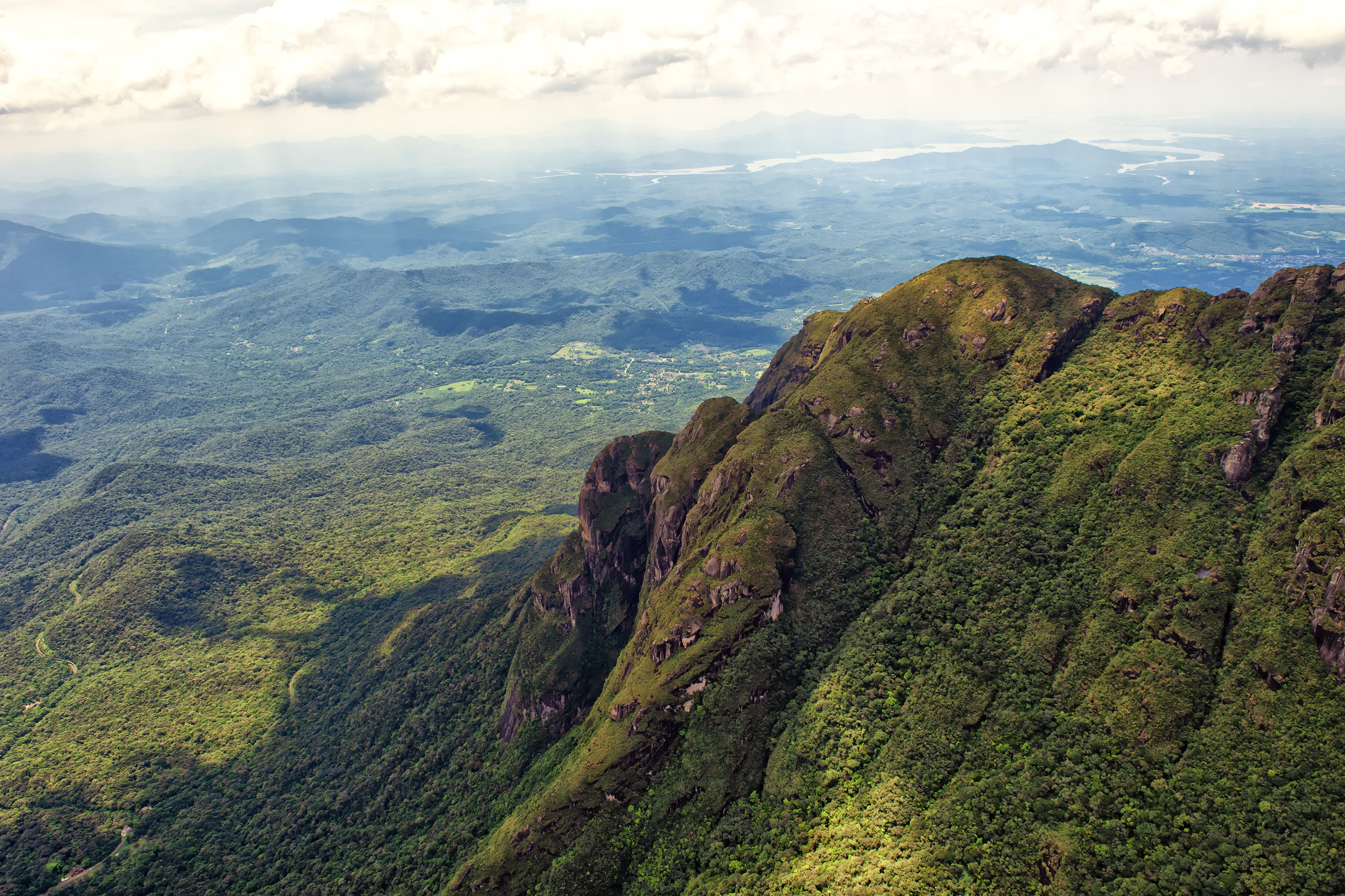 Foto aerea de paisagem paranaense