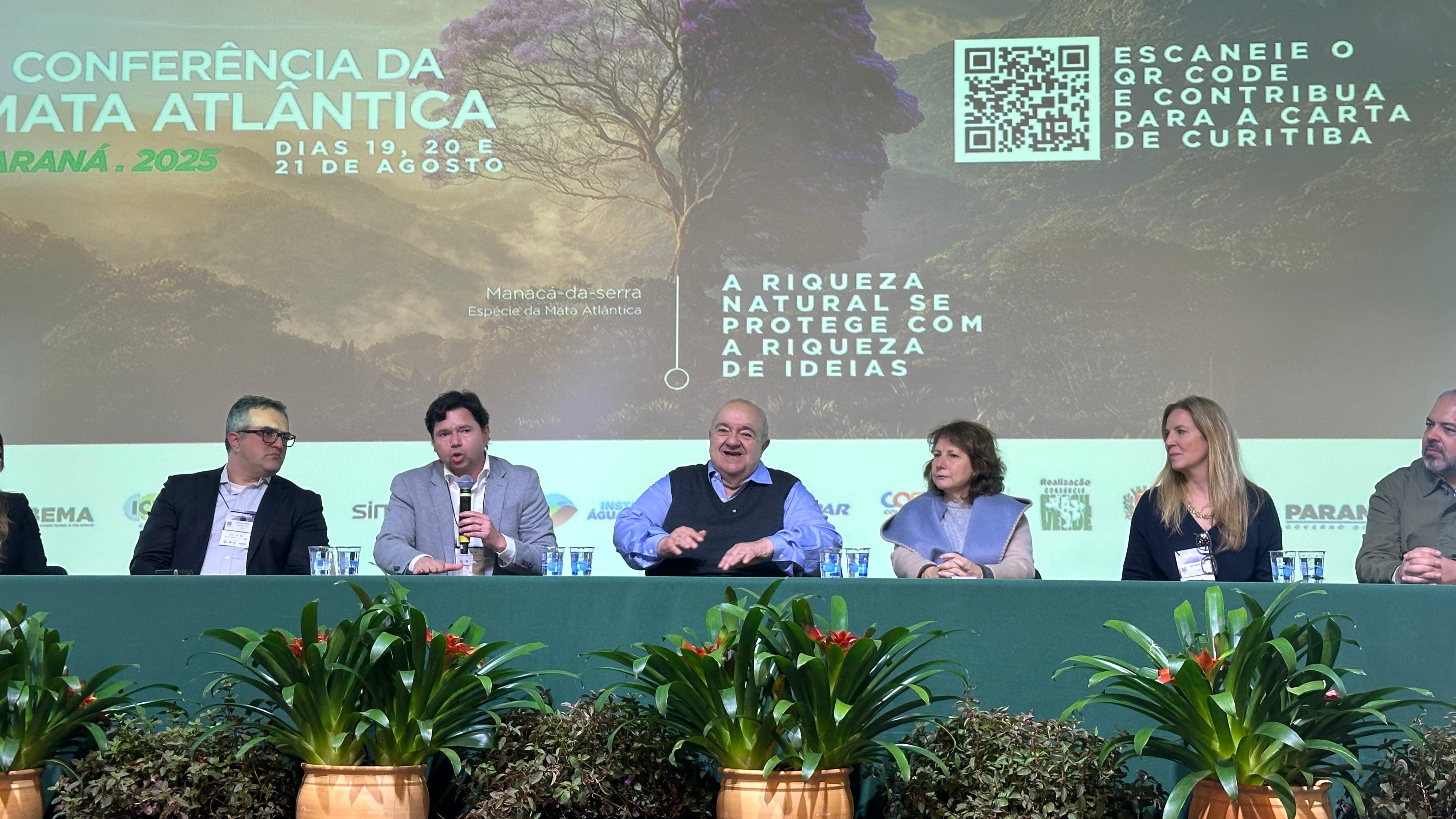 Foto de painel da Conferência da Mata Atlântica