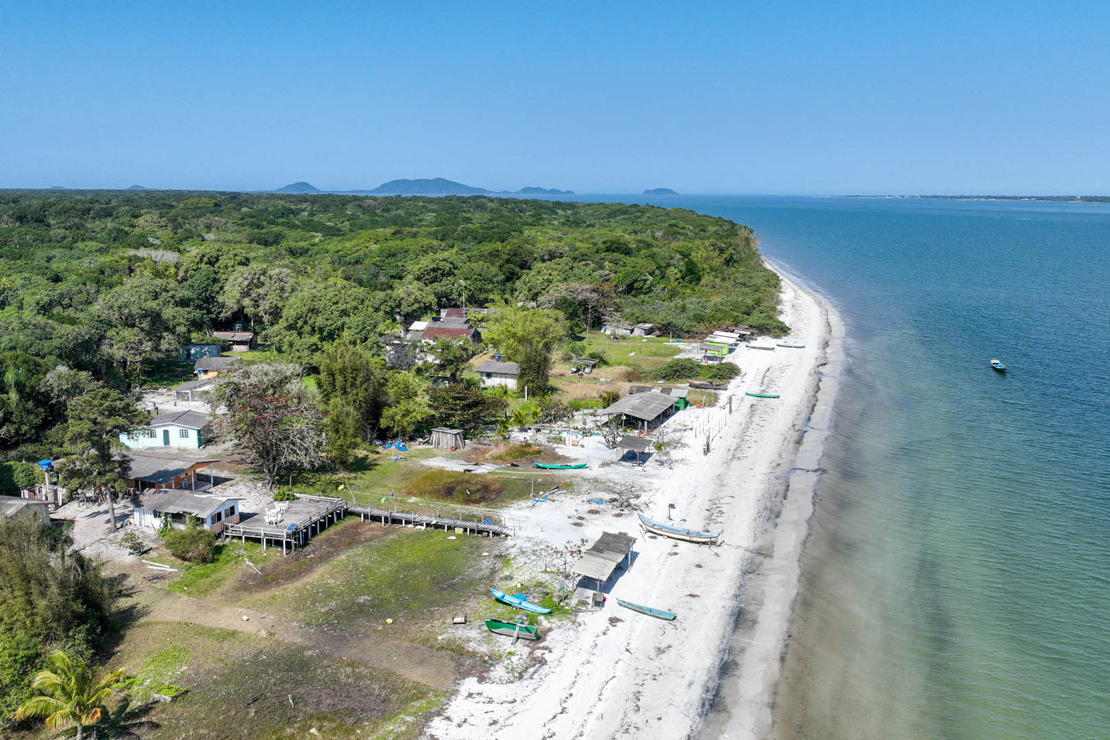 Copel investe R$ 20 milhões em energia solar para Ilha do Mel, Superagui e outros locais do Litoral
