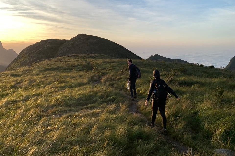Foto de pessoas em parque estadual