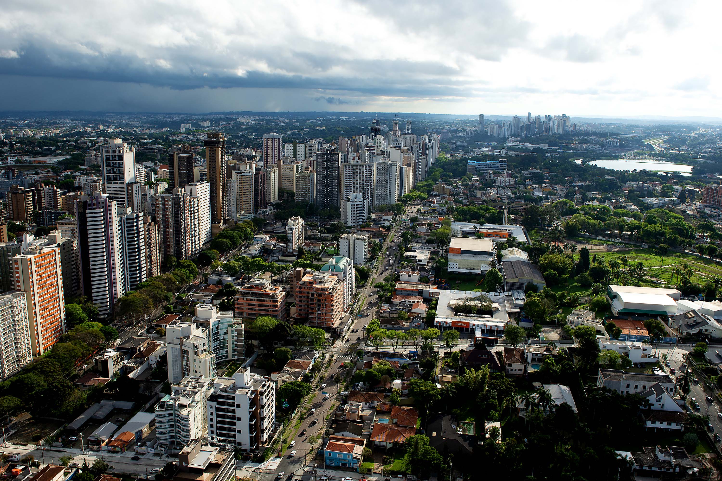Paraná apresenta melhora na qualidade do ar em 2025, com redução de dias críticos
