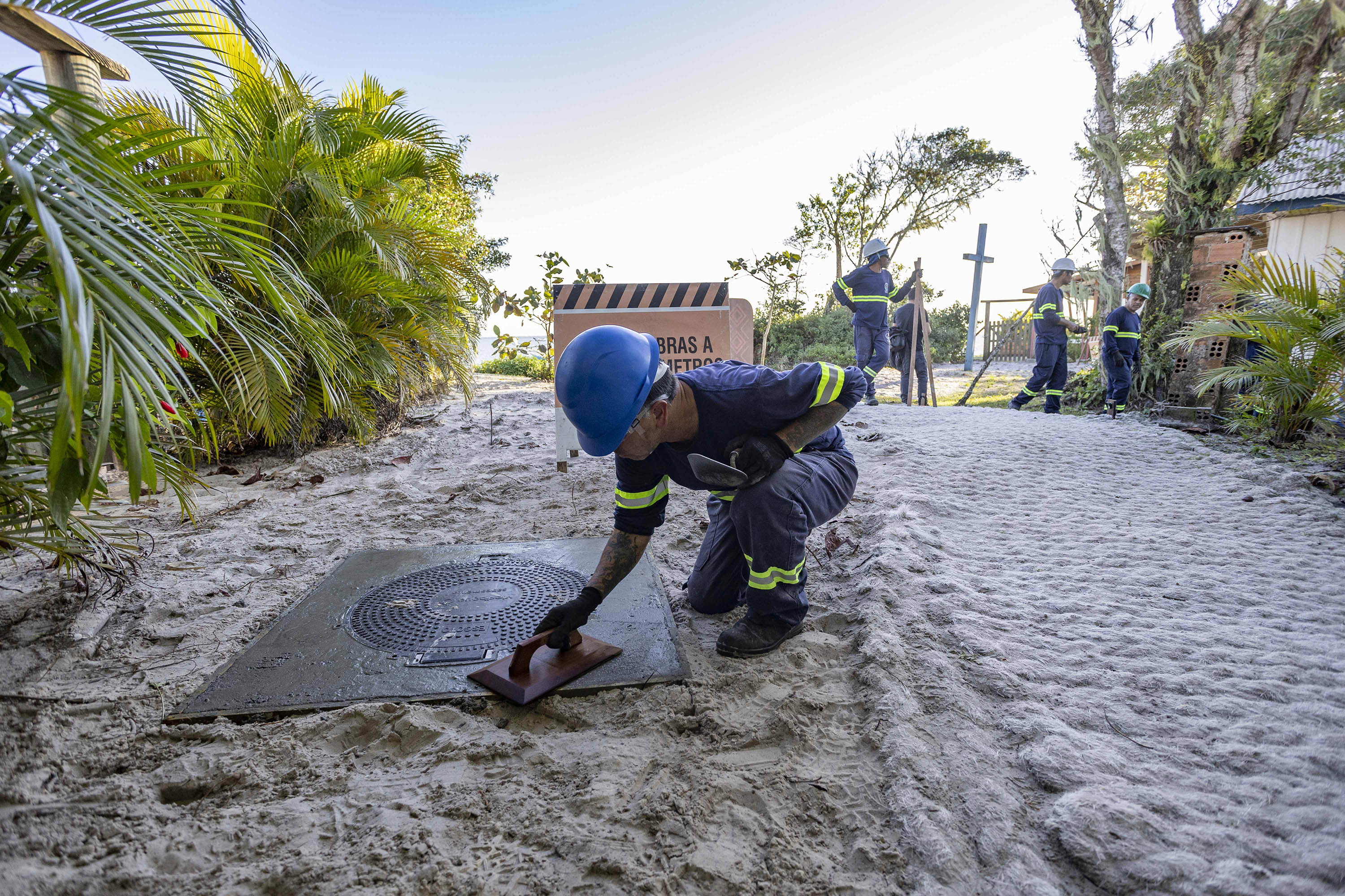 Obras de saneamento da Ilha do Mel alcançam 10% de execução, aponta IAT