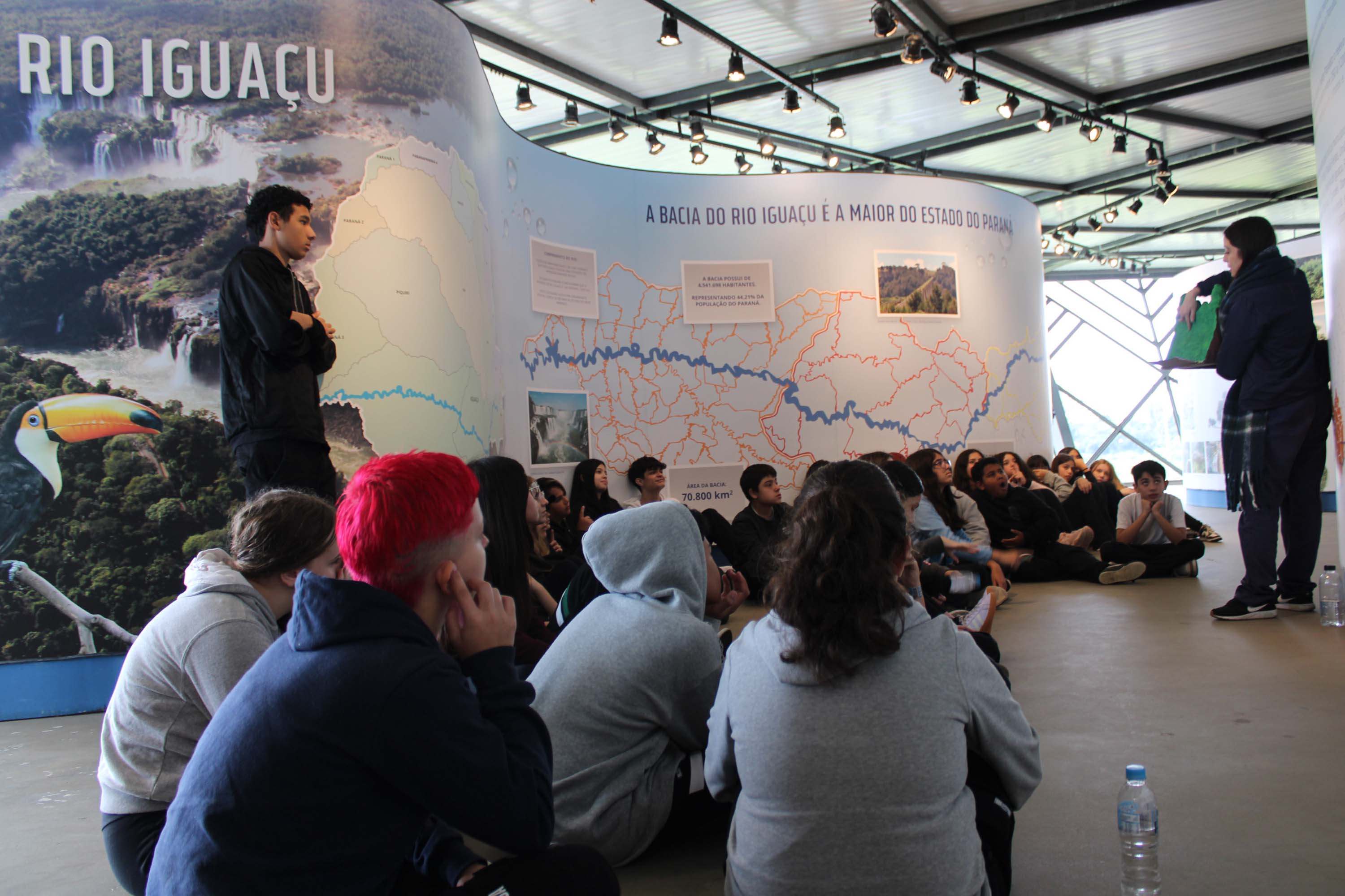 Foto de ação educativa sobre a água