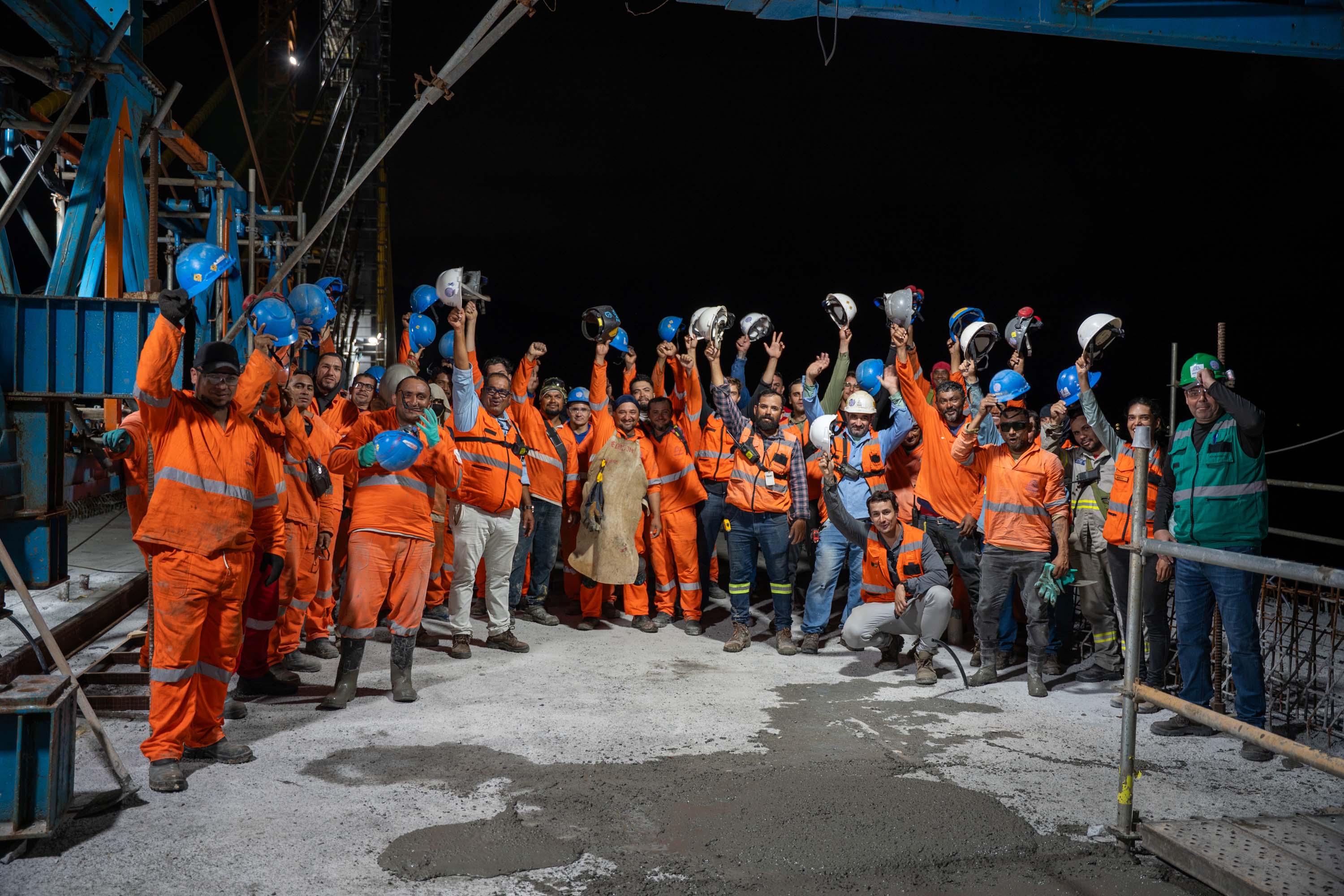 Foto de obras da Ponte de Guaratuba