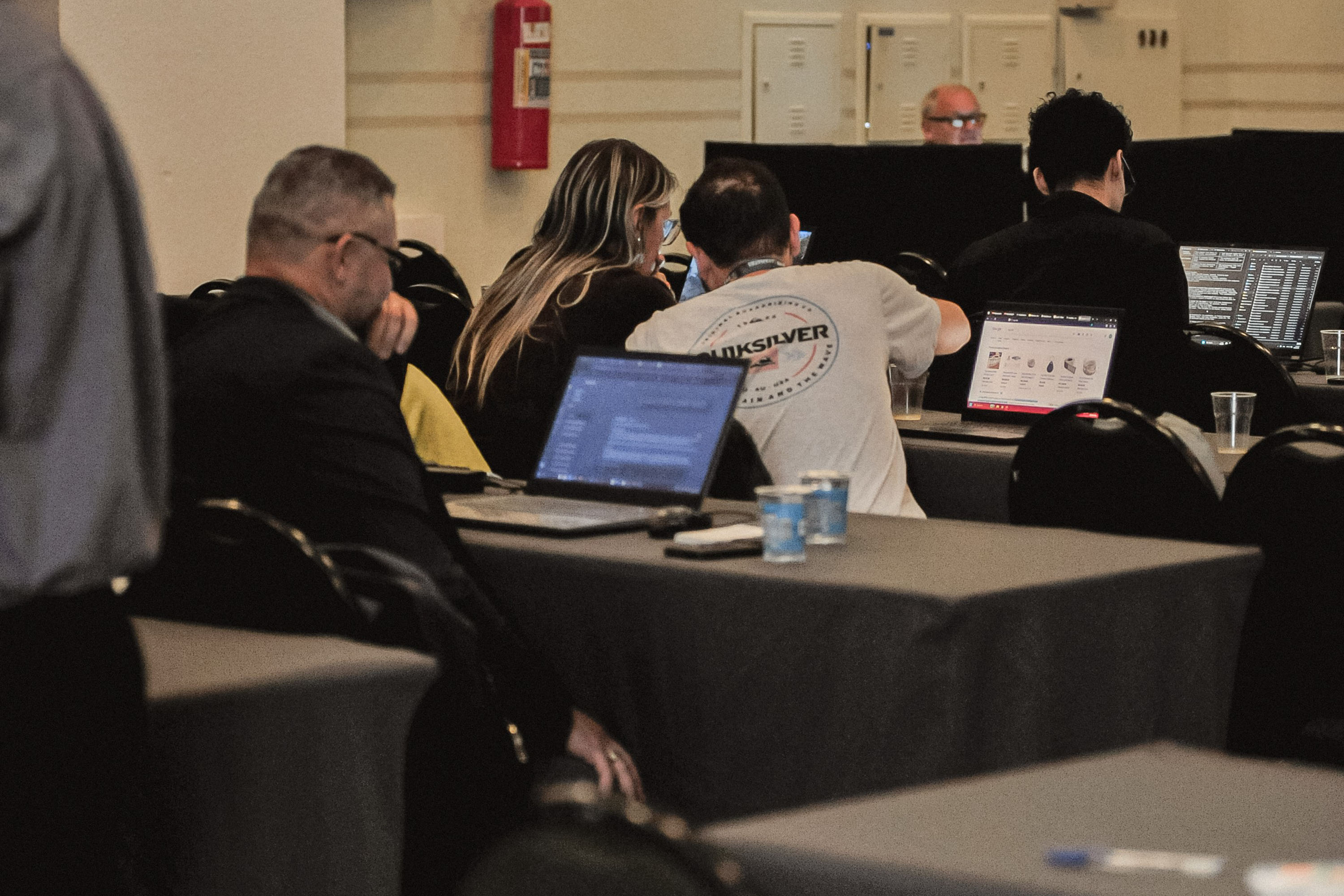 Foto de reunião do Hackaton de Sustentabilidade