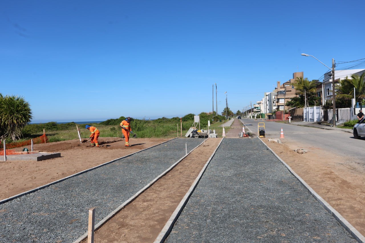 Foto de obras da orla de Pontal do Paraná
