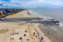 Obras de engorda da orla de Matinhos, no balneária Caiobá, no litoral paranaense.