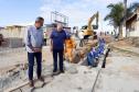Obras de micro e macrodrenagem no municipio de Matinhos, que vão acabar com as enchentes e alagamentos nas ruas.. secretário do IAT Everton Luiz da Costa Souza deu coletiva para a imprensa no local das obras na praia de Caioba.