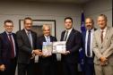 A missão internacional liderada pelo governador Carlos Massa Ratinho Junior iniciou nesta quinta-feira (20) sua agenda no Canadá com reuniões com representantes do governo da província de Quebec para buscar novas parcerias nas áreas de tecnologia, sustentabilidade e energia renovável.