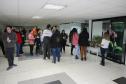 Fila de pessoas para conhecer o estande do IAT
