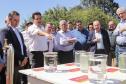 Foto do governador e equipe no sistema de reuso