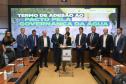 Curitiba, 18 de setembro de 2023 - O governador Carlos Massa Ratinha Jr., ao lado do ministro da Integração e do Desenvolvimento Regional, Waldez Góes, e do diretor da Agência Nacional das Águas, Felipe de Mello S. Cunha, assina o Termo de Adesão ao Pacto pela Governança da Água.