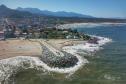 Vista aérea das obras na orla de Matinhos