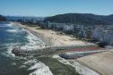 Vista aérea das obras na orla de Matinhos