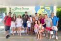 Foto de turistas na Ilha do Mel