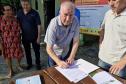 INTEGRANTE DO IAT ASSINANDO 