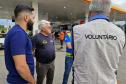 VOLUNTARIOS DEBATENDO
