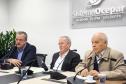 PRESENTES EM REUNIÃO