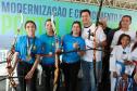 GOVERNADOR POSANDO COM ESPORTISTAS