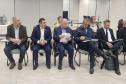 MEMBORS DO GOVERNO REUNIDOS 