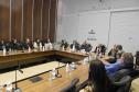Foto de autoridades durante lançamento do PEM