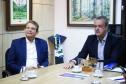 Reunião entre o secretário estadual do Desenvolvimento Sustentável, Everton Souza, e o prefeito de Foz, General Silva e Luna, sobre descentralização do licenciamento ambiental