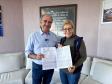 Foto de autoridades com licença do zoológico de Cascavel