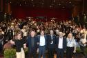 Foto de autoridades em apresentação