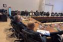 Foto de reunião com autoridades