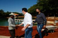 Governador Carlos Massa Ratinho Junior visita o Parque Urbano Xibiu, em Diamante do Norte. Foto: Jonathan Campos/AEN