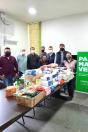 Os donativos arrecadados pela ação solidária do Escritório Regional do Instituto Água e Terra (IAT) em Foz do Iguaçu foram distribuídas nesta quinta-feira (12). A ação faz parte do Programa Paraná Mais Verde com doação de mudas nativas em troca de doações para ajudar famílias em situação de vulnerabilidade. - foz do iguaçu, 13/08/2021 - Foto: IAT