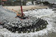 Obras nas estruturas marítimas de Matinhos estão avançadas; Pico já recebeu 218 tetrápodes