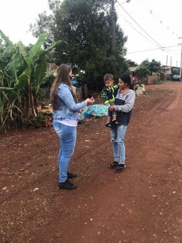 Entrega de brinquedos a crianças do Paraná Piá
