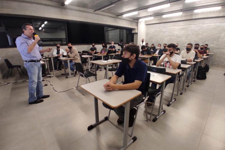 Apresentação Márcio Nunes