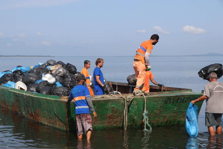 Recolhimento de lixo Litoral