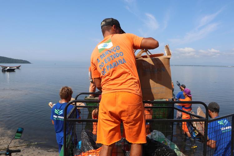 Recolhimento de lixo Litoral