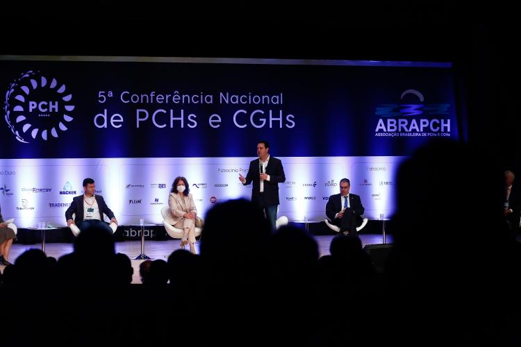 Com responsabilidade ambiental, Paraná multiplica por 10 licenças para construção de PCHs e CGHs