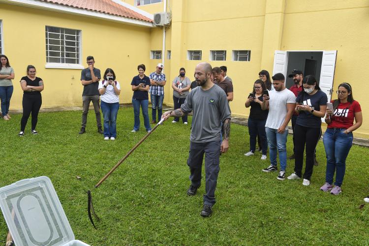 IAT reúne gestores municipais para orientação sobre atendimento aos animais silvestres vitimados Foto: Denis Ferreira Netto/SEDEST