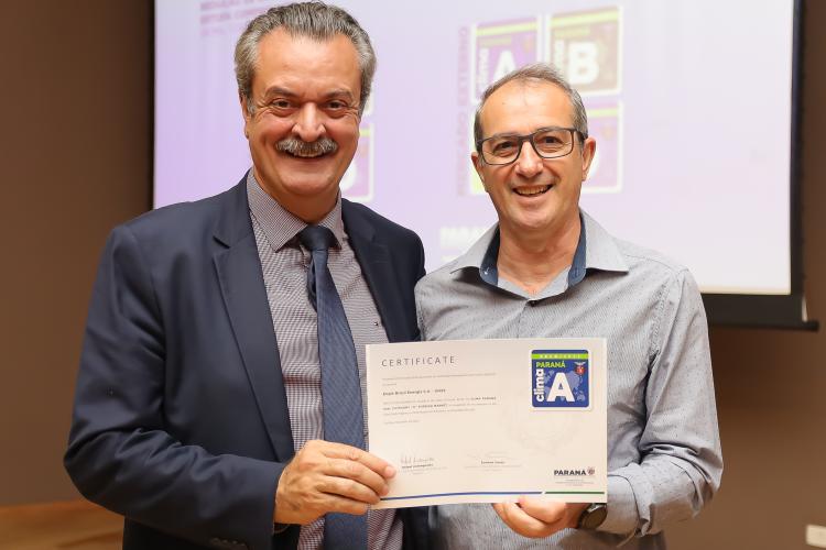 Paraná entrega 83 certificados a empresas e companhias que cumprem papel ambiental - Foto: Alessandro Vieira/SEDEST