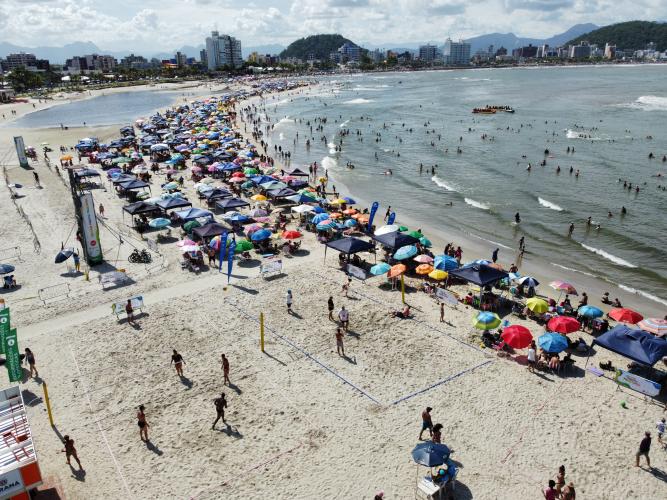 Boletim registra 62 pontos próprios para banho e prática de atividades esportivas no Litoral