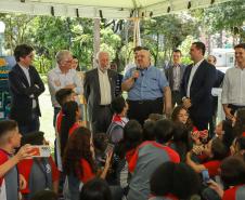 O governador do Paraná, Carlos Massa Ratinho Junior, inaugura o jardim de colmeias de abelhas nativas e a horta orgânica no Palácio Iguaçu.