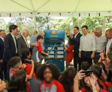 O governador do Paraná, Carlos Massa Ratinho Junior, inaugura o jardim de colmeias de abelhas nativas e a horta orgânica no Palácio Iguaçu.