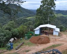 O Governo do Estado e mais de 183 municípios paranaenses receberam, em 2022, R$ 112,45 milhões por Compensação Financeira pela Exploração de Recursos Minerais (CFEM) e royalties pela exploração de petróleo e gás.