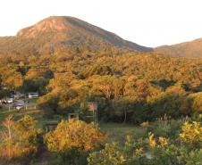 Mutirão voluntário com apoio técnico do Instituto Água e Terra (IAT) vai restaurar e revitalizar a trilha que dá acesso ao Morro Pão de Loth, um dos principais atrativos do Parque Estadual da Serra da Baitaca.