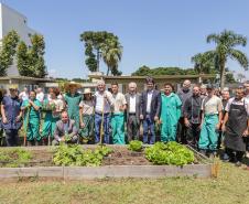 O governador do Paraná, Carlos Massa Ratinho Junior, inaugura o jardim de colmeias de abelhas nativas e a horta orgânica no Palácio Iguaçu.