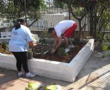 IAT oferece em parceria com o SENAC dois cursos gratuitos de capacitação: Espanhol Básico I e Técnicas Básicas de Jardinagem e Tratamento de Piscinas