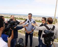 Obras de micro e macrodrenagem no municipio de Matinhos, que vão acabar com as enchentes e alagamentos nas ruas.. secretário do IAT Everton Luiz da Costa Souza deu coletiva para a imprensa no local das obras na praia de Caioba.